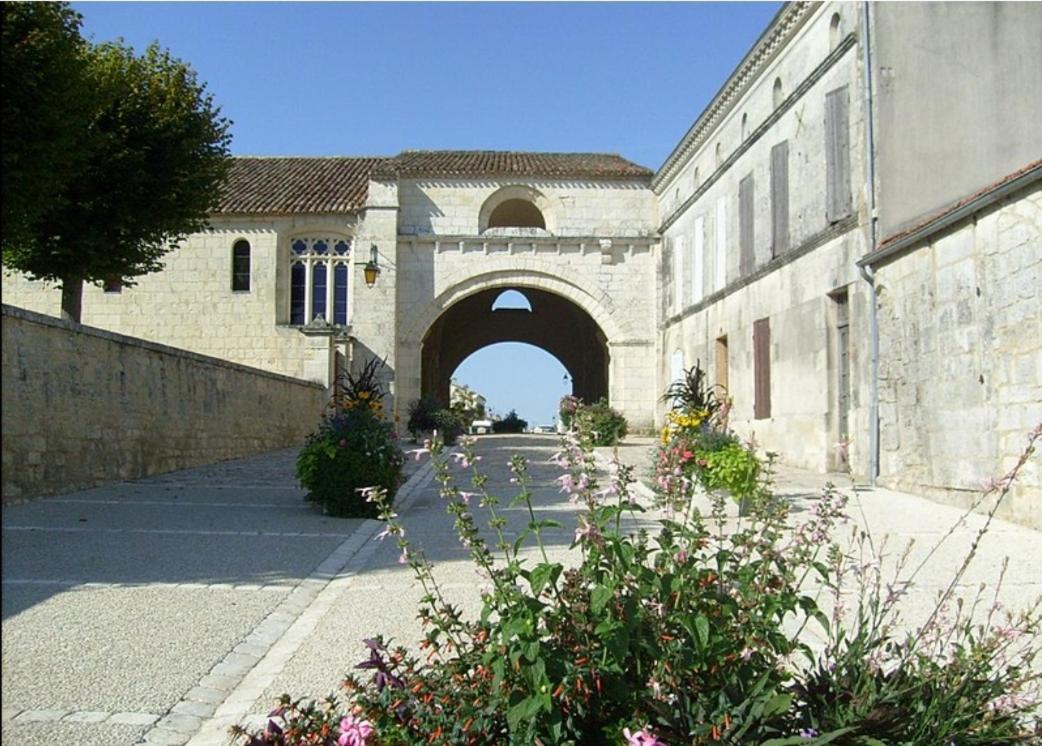 Maison De Campagne Cosy Pons Luaran gambar
